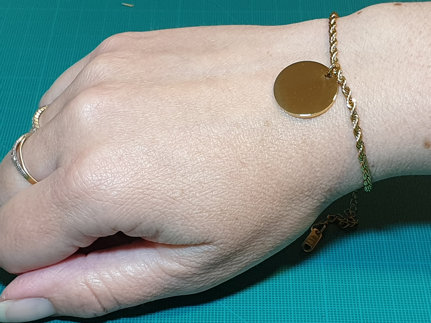 Bracelet tressé personnalisable médaillon rond